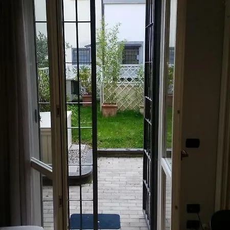 公寓 Il Giardinetto - Smart Working - Airport - Private Parking - Private Garden - Ducati - Philip Morris