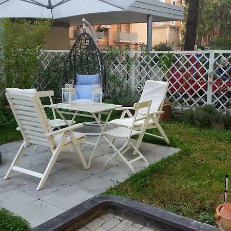Il Giardinetto - Smart Working - Airport - Private Parking - Private Garden - Ducati - Philip Morris Lägenhet *