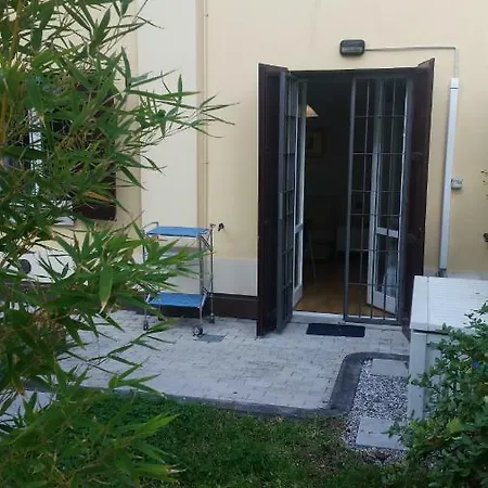 Il Giardinetto - Smart Working - Airport - Private Parking - Private Garden - Ducati - Philip Morris Bologna