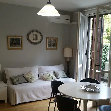 公寓 Il Giardinetto - Smart Working - Airport - Private Parking - Private Garden - Ducati - Philip Morris *