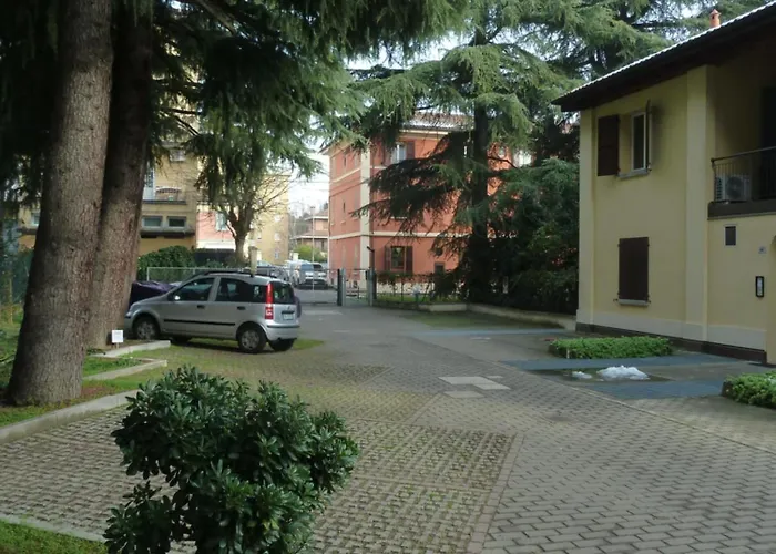 Il Giardinetto - Smart Working - Airport - Private Parking - Private Garden - Ducati - Philip Morris Appartement Bologna