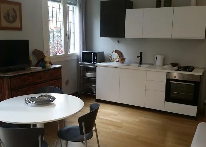 Il Giardinetto - Smart Working - Airport - Private Parking - Private Garden - Ducati - Philip Morris *