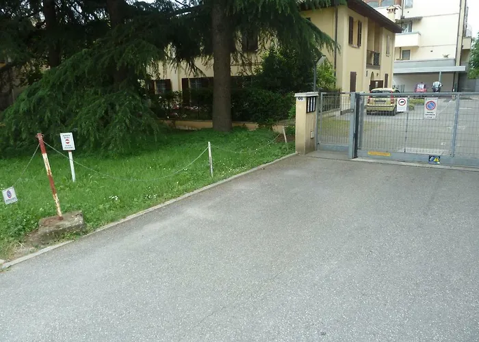 Il Giardinetto - Smart Working - Airport - Private Parking - Private Garden - Ducati - Philip Morris *