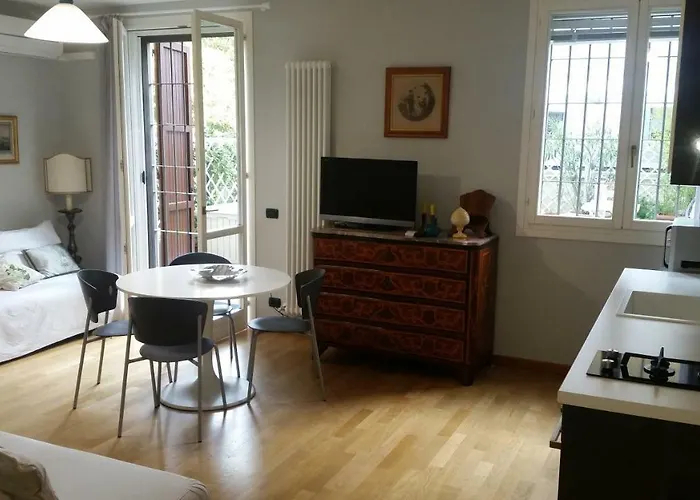 Il Giardinetto - Smart Working - Airport - Private Parking - Private Garden - Ducati - Philip Morris Boloňa